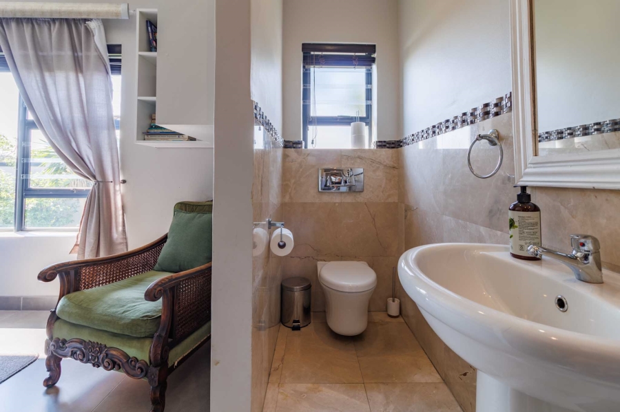 4 Bedroom Property for Sale in Flamingo Vlei Western Cape